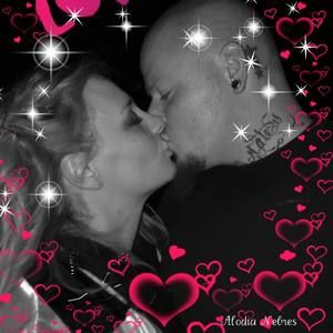 Meet your Posher, Lora